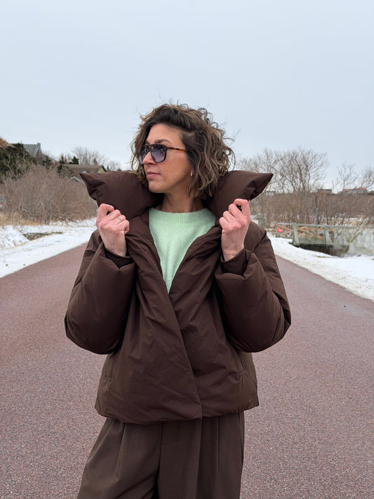 STOP aux traces de fond de teint sur ta doudoune!